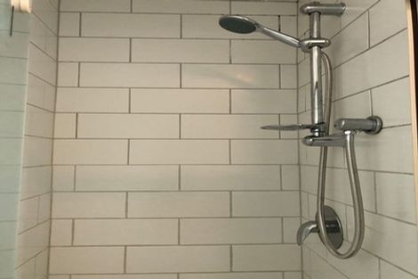 Photo of property in 42 Pisces Road, Glen Eden, Auckland, 0602