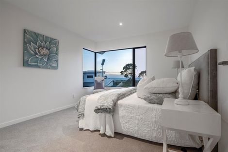 Photo of property in 3 Taku Close, Long Bay, Auckland, 0630