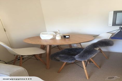 Photo of property in 20 Portsea Place, Chatswood, Auckland, 0626