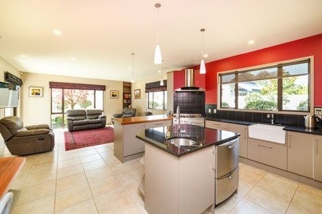 Photo of property in 44 Ihaka Street, Hokowhitu, Palmerston North, 4410