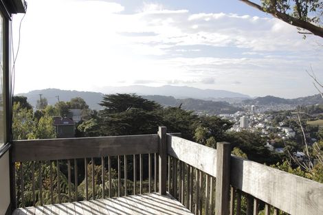 Photo of property in 21a Hadfield Terrace, Kelburn, Wellington, 6012