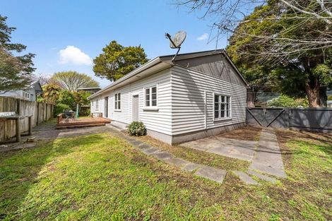 Photo of property in 2 Wood Street, Wallaceville, Upper Hutt, 5018