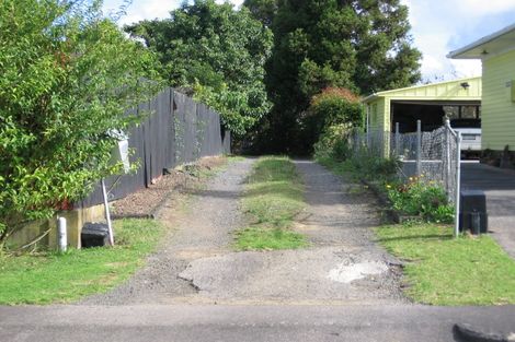 Photo of property in 22 Montmere Avenue, Te Atatu Peninsula, Auckland, 0610