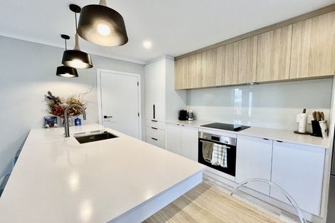 Photo of property in 9b Hinau Grove, Wainuiomata, Lower Hutt, 5014