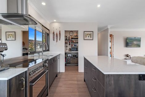 Photo of property in 10 Taumata Place, Hairini, Tauranga, 3112