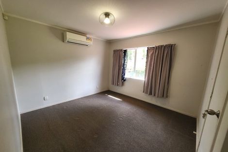 Photo of property in 1/13 Fernhaven Place, Massey, Auckland, 0614