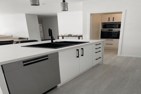 Photo of property in 31 Regent Street, Martinborough, 5711