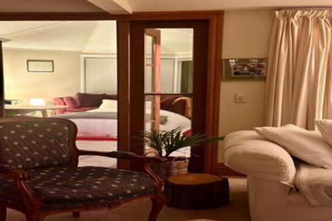 Photo of property in 15 Whiorau Grove, Lowry Bay, Lower Hutt, 5013