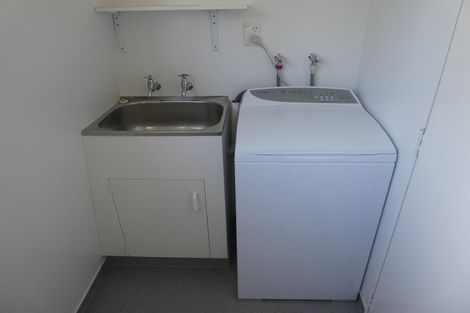 Photo of property in 11 Monteath Place, Redwood, Christchurch, 8051