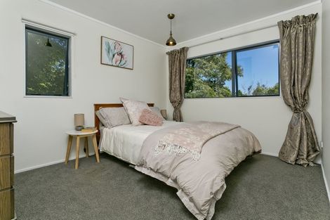 Photo of property in 101a Carlisle Road, Torbay, Auckland, 0632