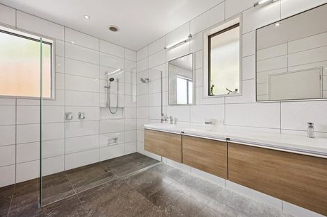 Photo of property in 28 Barling Street, Macandrew Bay, Dunedin, 9014