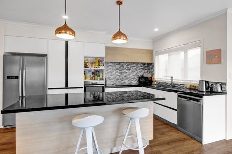 Photo of property in 14 Egmont Street, Hawera, 4610