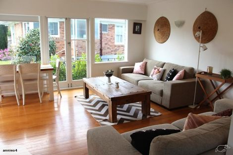 Photo of property in 1/4 Margaret Place, Milford, Auckland, 0620