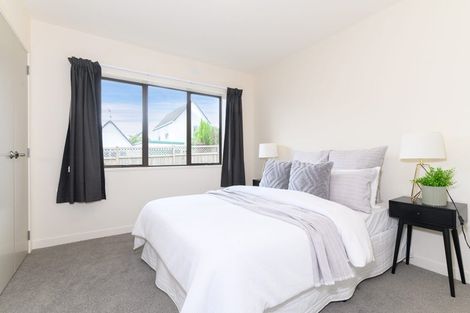 Photo of property in 2/22 Woodbridge Lane, Milford, Auckland, 0620