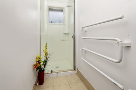 Photo of property in 37 Edgecombe Street, Newlands, Wellington, 6037