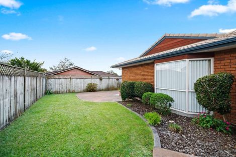 Photo of property in 9 Huntington Drive, Huntington Park, Auckland, 2013