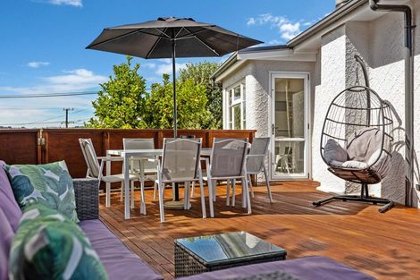 Photo of property in 174 Seaview Road, Westown, New Plymouth, 4310