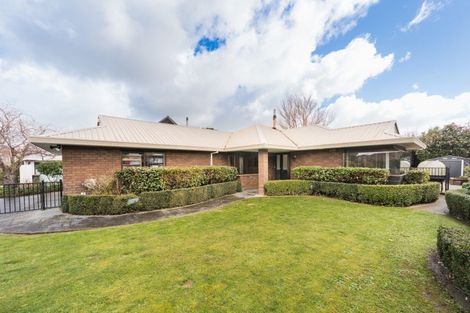 Photo of property in 108 John F Kennedy Drive, Milson, Palmerston North, 4414