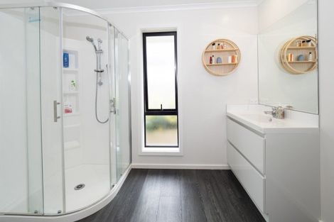 Photo of property in 4 West Bay Place, Huntingdon, Ashburton, 7774