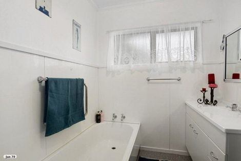 Photo of property in 9 California Drive, Totara Park, Upper Hutt, 5018