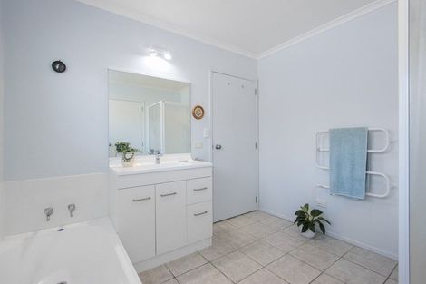 Photo of property in 12a Blundell Place, Katikati, 3129