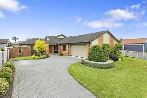 Photo of property in 40 Beachwater Drive, Papamoa Beach, Papamoa, 3118