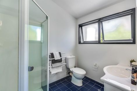 Photo of property in 1/5 Gull Lane, Mairangi Bay, Auckland, 0630
