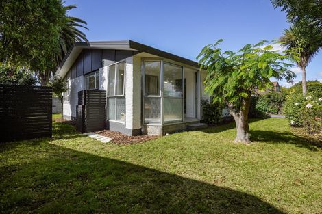 Photo of property in 21 Heaphy Place, Casebrook, Christchurch, 8051