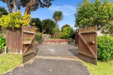 Photo of property in 2 Ajax Place, Welcome Bay, Tauranga, 3112