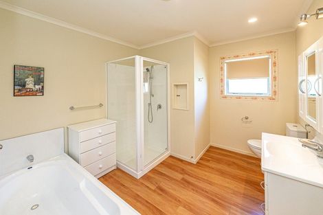 Photo of property in 27 Bens Place, Springvale, Whanganui, 4501