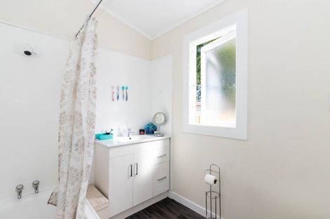 Photo of property in 17 Junction Road, Paeroa, 3600