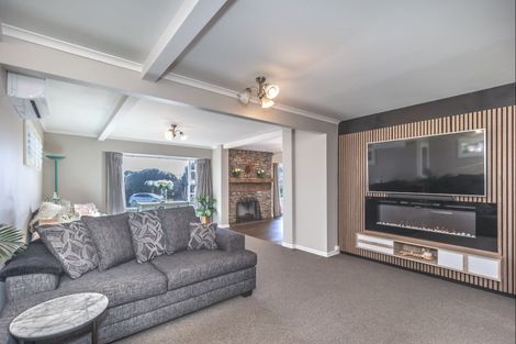 Photo of property in 3 Station Road, Sawyers Bay, Port Chalmers, 9023