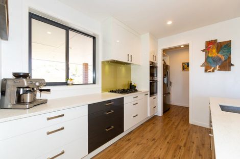 Photo of property in 690 Swamp Road, Puketapu, Napier, 4183