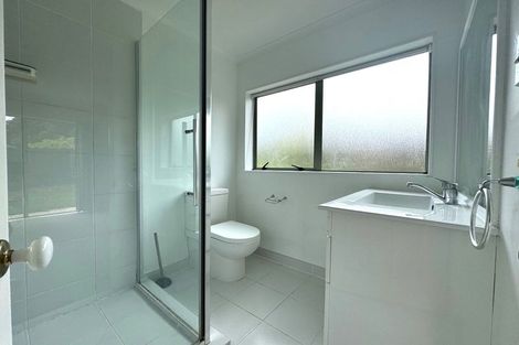 Photo of property in 114 Buscomb Avenue, Henderson, Auckland, 0610