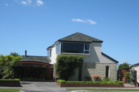 Photo of property in 17 Manuel Place, Bishopdale, Christchurch, 8053
