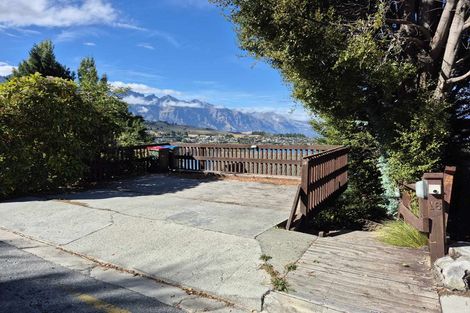 Photo of property in 16 Maxwell Place, Queenstown, 9300