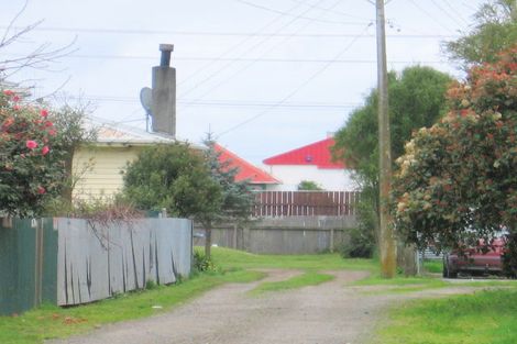 Photo of property in 10 Frances Street, Foxton, 4814