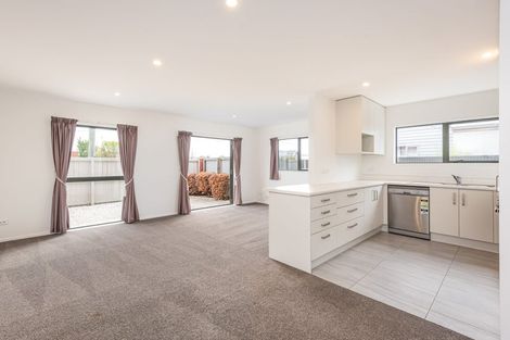 Photo of property in 154 Edgeware Road, Edgeware, Christchurch, 8013