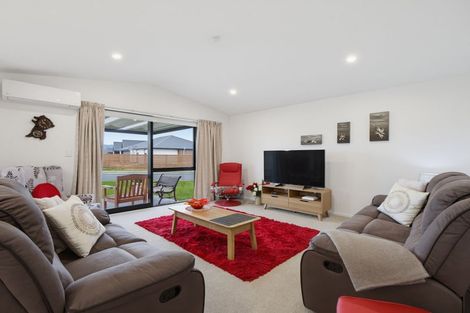 Photo of property in 61 Hilton Drive, Amberley, 7410