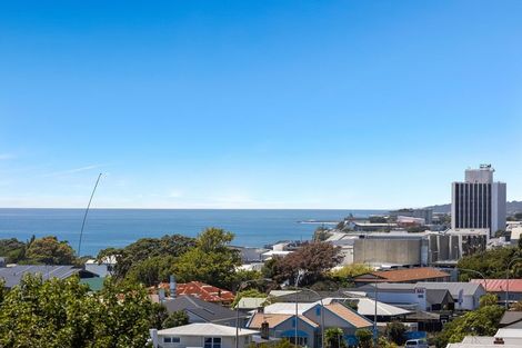 Photo of property in 154 Vivian Street, New Plymouth, 4310
