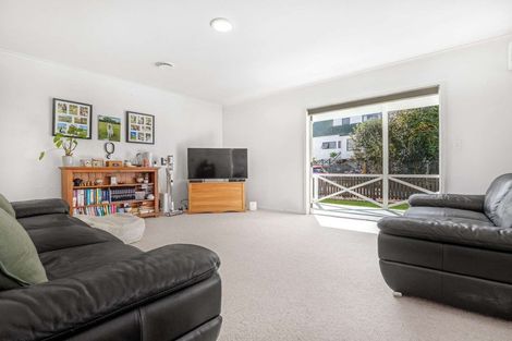 Photo of property in 5 Carlyle Street, Leamington, Cambridge, 3432