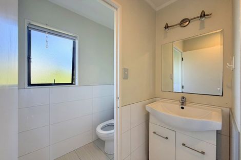 Photo of property in 25 Jay Court, Botany Downs, Auckland, 2010