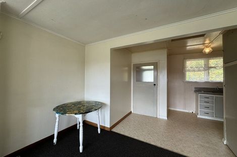 Photo of property in 82-88 Strand Crescent, Naenae, Lower Hutt, 5011