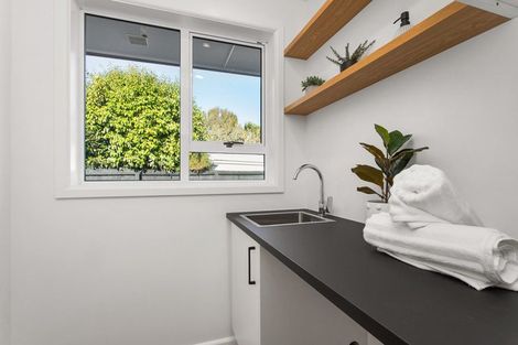 Photo of property in 14 Ron Place, Bishopdale, Christchurch, 8051