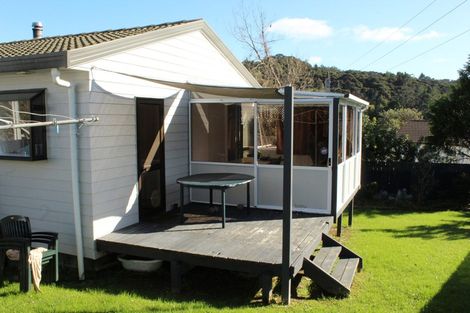 Photo of property in 1/9 Thistledew Place, Bayview, Auckland, 0629