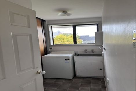 Photo of property in 4 Haynes Avenue, Upper Riccarton, Christchurch, 8041