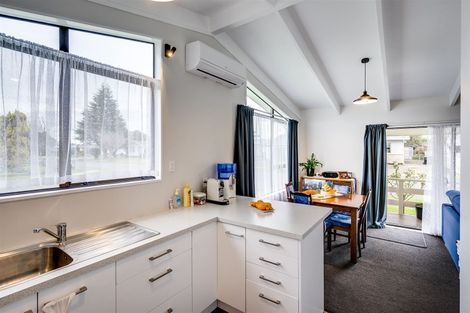 Photo of property in 48 James Foley Avenue, Pirimai, Napier, 4112