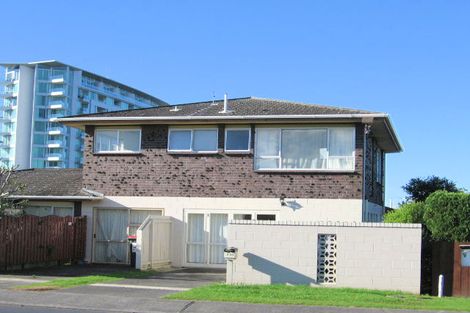 Photo of property in 1/83 Centreway Road, Orewa, 0931