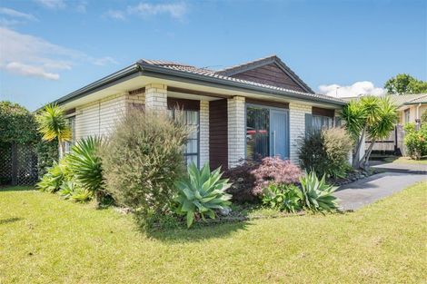 Photo of property in 85 Buscomb Avenue, Henderson, Auckland, 0610