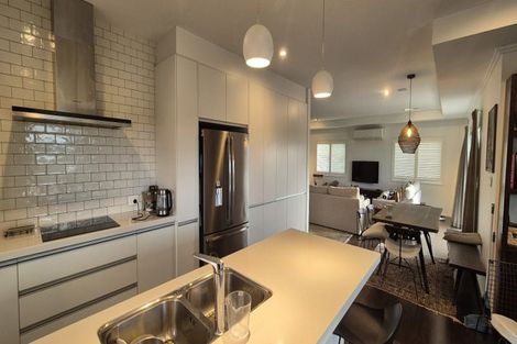 Photo of property in 3 Viridian Lane, Greenhithe, Auckland, 0632